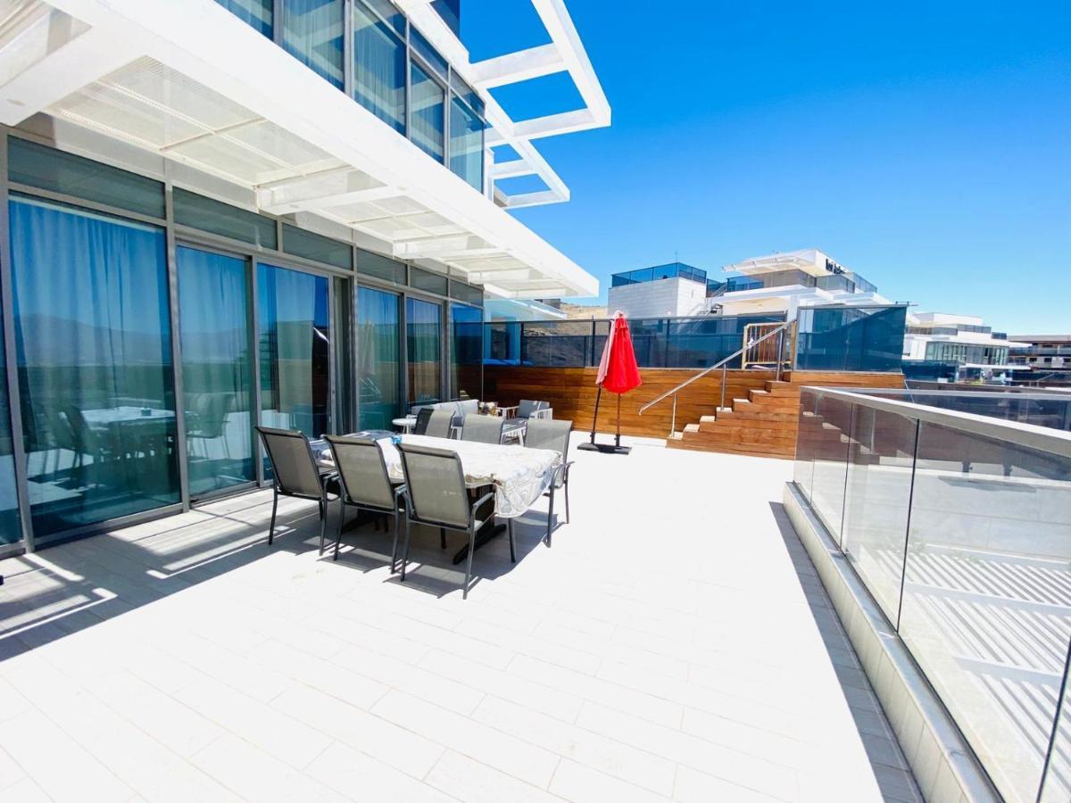 Ferienwohnung Stunning Penthouse With Sea Views And Private Heated Pool Eilat Exterior foto