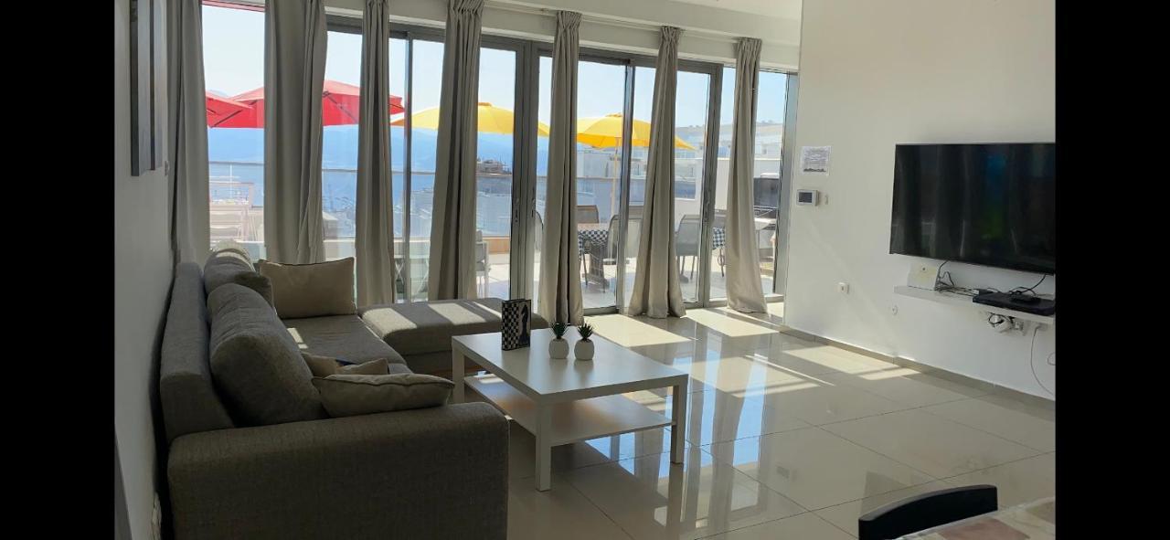 Ferienwohnung Stunning Penthouse With Sea Views And Private Heated Pool Eilat Exterior foto