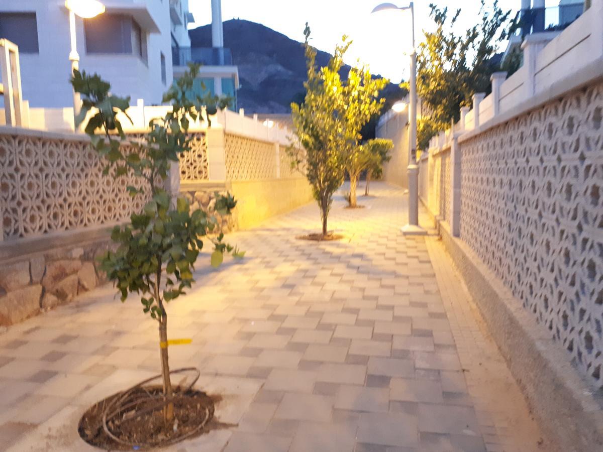 Ferienwohnung Stunning Penthouse With Sea Views And Private Heated Pool Eilat Exterior foto