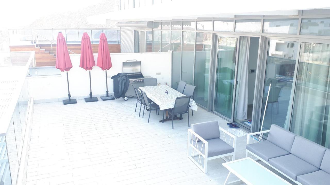 Ferienwohnung Stunning Penthouse With Sea Views And Private Heated Pool Eilat Exterior foto