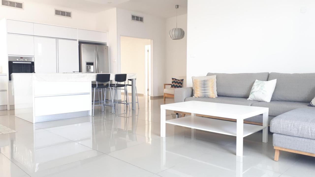 Ferienwohnung Stunning Penthouse With Sea Views And Private Heated Pool Eilat Exterior foto